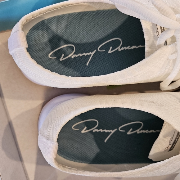 Danny Duncan Signature Runners - Picture 5 of 6